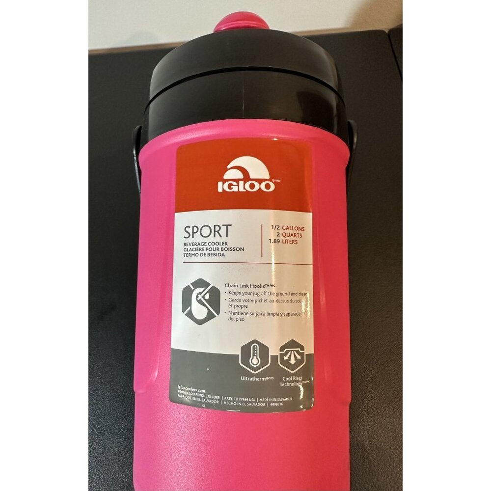 New Igloo Sport Beverage Cooler 1/2‎ Gallon Capacity With Hooks- Pink
